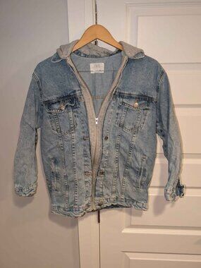 Zara Hooded Denim Jacket – Light Wash Oversized Trucker – 11/12